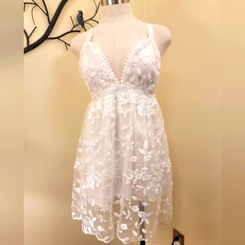 Cute Women's White Lace Floral Sun Dress Size Small